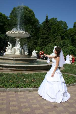 Inchiriez rochie mireasa,  Pret foarte bun !