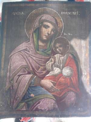 Icoana Maica Domnului; Si o ie cu paiete-foate vechi