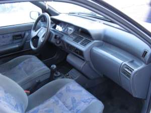 Dezmembrez Renault Clio I an 1995 benzina 4 usi