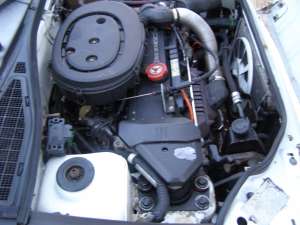 Dezmembrez Renault Clio I an 1995 benzina 4 usi