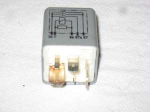 releu 40A/30A