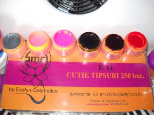UNGHII FALSE IN GEL Craiova 50RON + Epilat GRATIS NAIL STUDIO