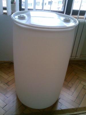 Vand Butoaie Plastic De 1000 L Si 200 L