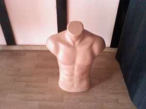 vand manechini noi