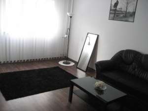 vand apartament 2 camere mobilat si utilat 2010