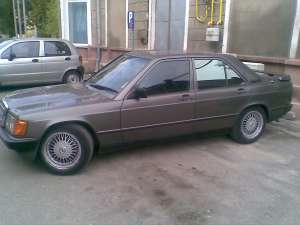 de vanzare mercedes.190e