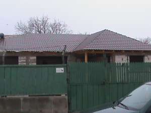 ACOPERIS CU STRUCTURA DIN LEMN SAU METAL
