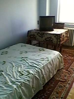 INCHIRIEZ APARTAMENT 3CAMERE DEVAi