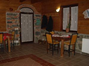CABANA DE INCHIRIAT