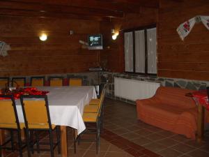 CABANA DE INCHIRIAT