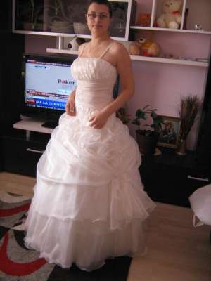 VAND ROCHIE DE MIREASA SI ACCESORII