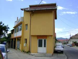 Vand spatiu firma in Alba Iulia,  Zona: Centru