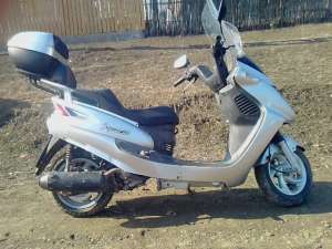 vand sym joyride de 250 cc