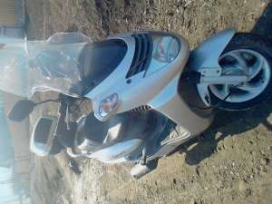 vand sym joyride de 250 cc