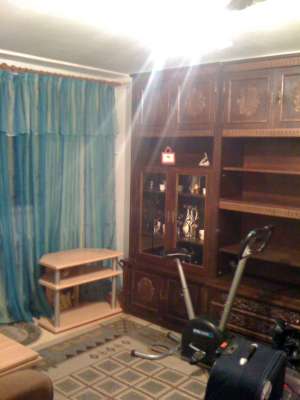 vand/schimb apartament 2 camere