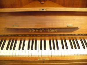 VAND PIANINA SCHMIDT-FLOHR
