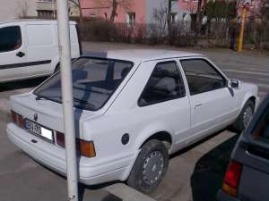 Vand Ford Escort 1.6 DCL  An: 1986