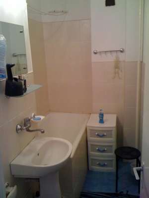 Dau in chirie ap  o cam regim hotelier