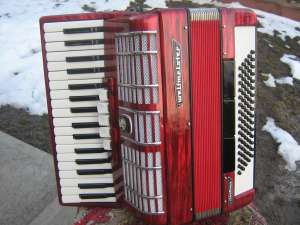 Vand acordeon Weltmeister Diana.