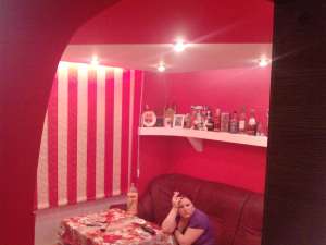 vand garsoniera sau la schimb cu apartament
