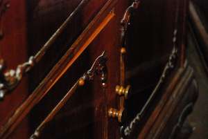 Sufragerie stil ,   sculptata manual MADRIGAL
