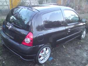 dezmembrez renault clio