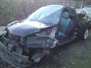 dezmembrez renault clio