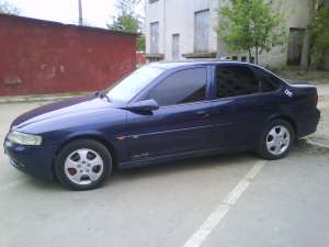 VAND OPEL VECTRA B MOTOR 1, 8 16 V BENZINA 3500 E