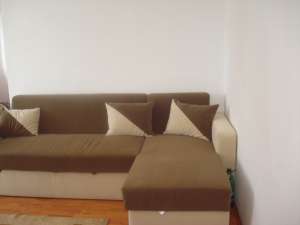 2 CAMERE,    RECENT RENOVAT ,    ET 2
