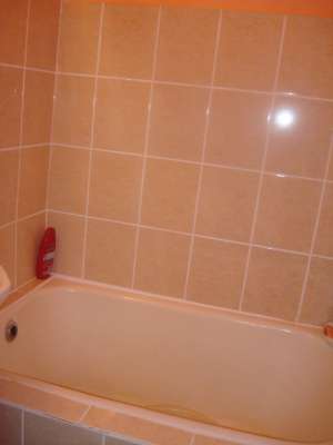 2 CAMERE,    RECENT RENOVAT ,    ET 2