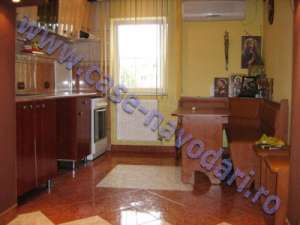 Navodari est apartament 3 camere