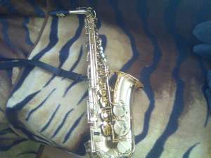 vand soxofon alto nou