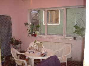 CASA 3 CAMERE; ZONA H SIMON ; 4,  5 ARI TEREN; 123000 EURO NEG