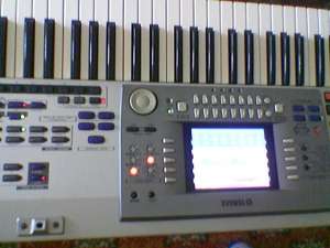 vand yamaha psr 9000pro in perfecta stare de functionare