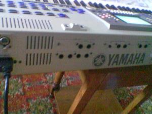 vand yamaha psr 9000pro in perfecta stare de functionare