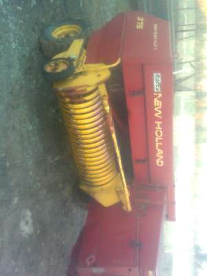 vand presa new holland 376 de baloti dreptunghiulari