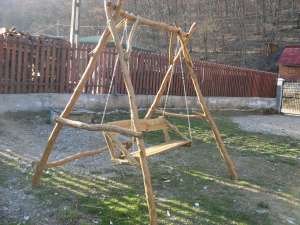 vand confectionez balansoar rustic