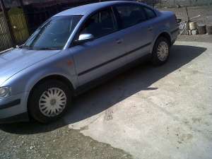 dezmembrez vw passat 1.6 benzina 1998
