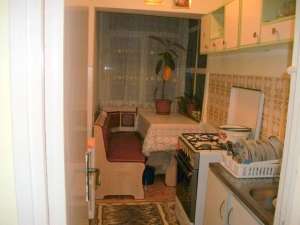 ONESTI VAND GARSONIERA CF 1,  ZONA DE JOS,   CU IMBUNATATIRI,  PRET,   13.000 EURO