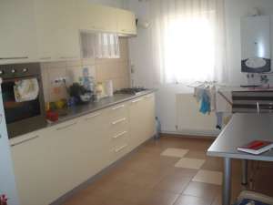 3 CAMERE,   DECOMANDAT HORTENSIEI