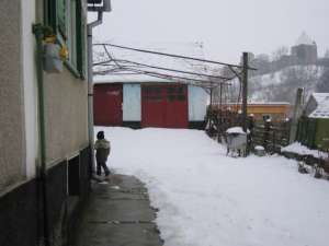 vand casa la tara 3 camere