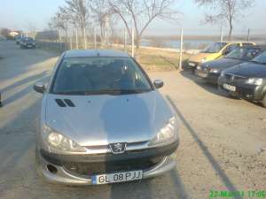 peugeot 206 3000 euro negociabil
