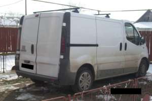 vand renault trafic pret neg.