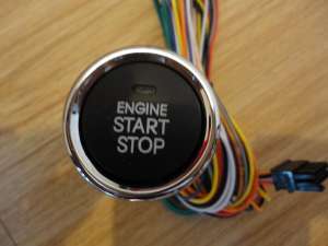 Buton de pornire a motorului Start-stop engine button