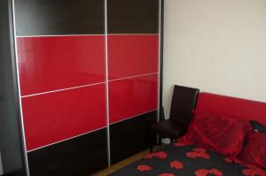INCHIRIEZ APARTAMENT 2 CAMERE,     CONDITII FOARTE BUNE
