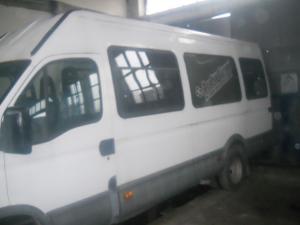 Vand Iveco Daily transport persoane