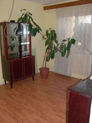 Vand apartament 3 camere