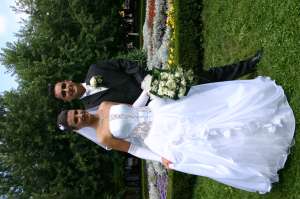 vand rochie mireasa