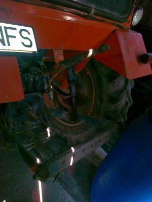 Vand Tractor U445 + utilaje