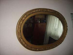 De vanzare oglinzi cristal,  rama lemn,  vechi.